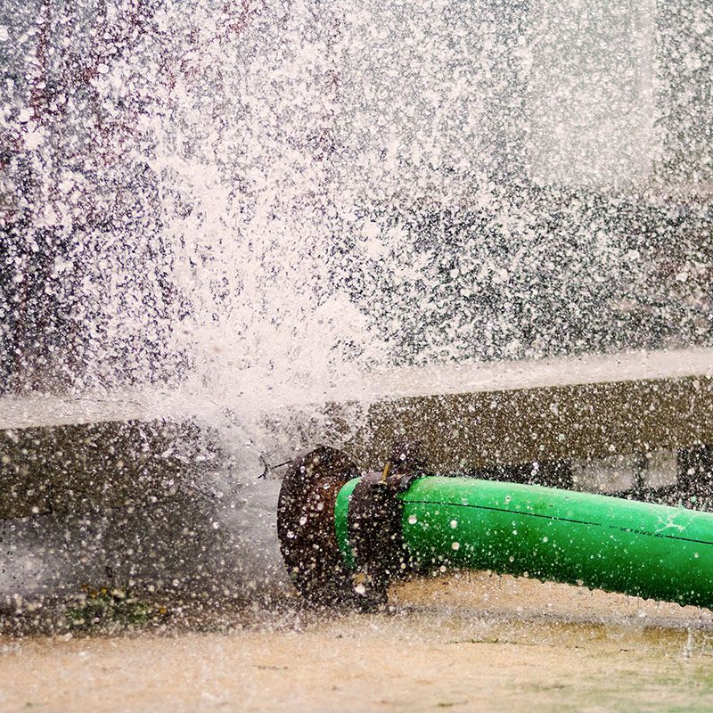 Tuberías de bombeo y conducciones de agua